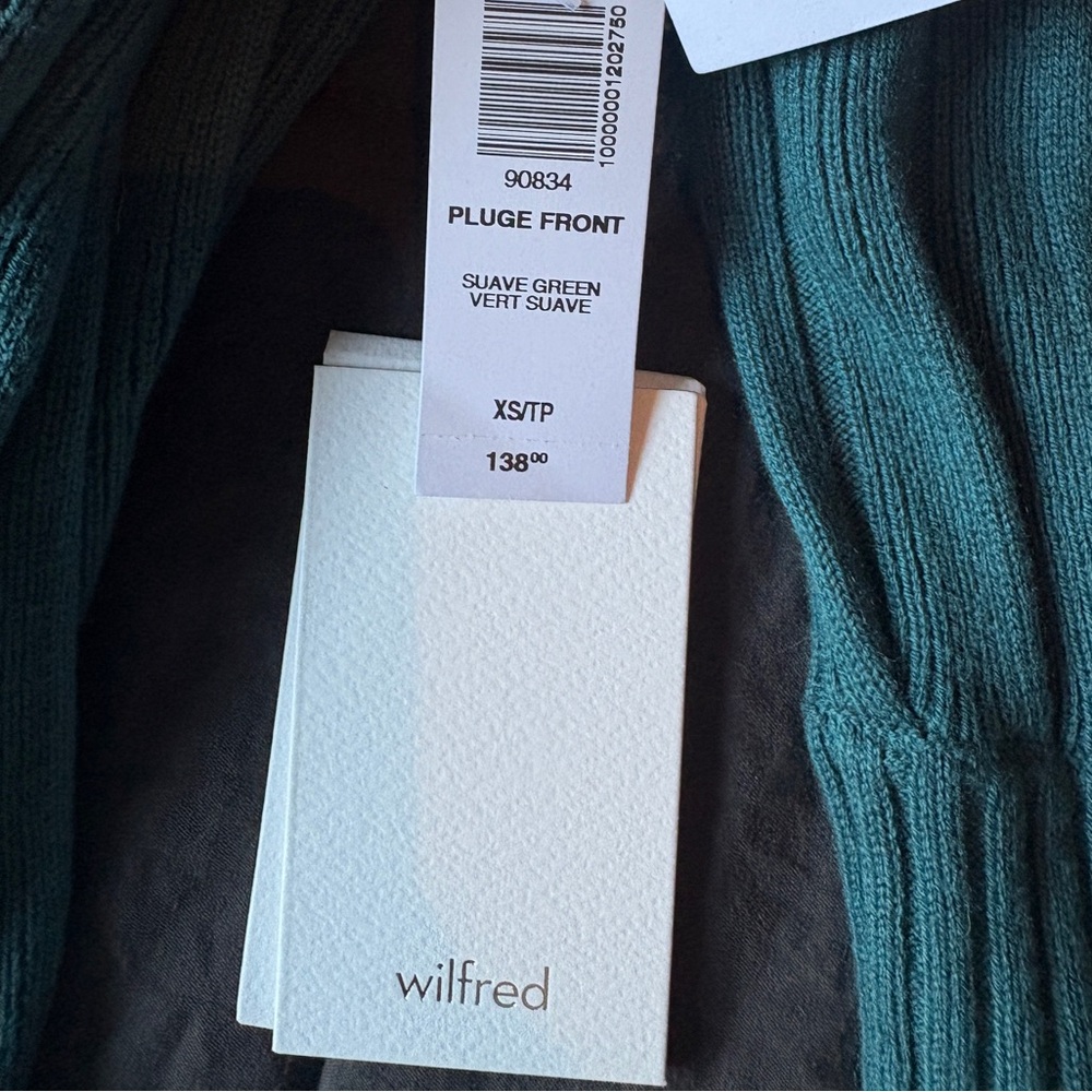Aritzia WILFRID PLUGE TOP (NWT) - Picture 4 of 6